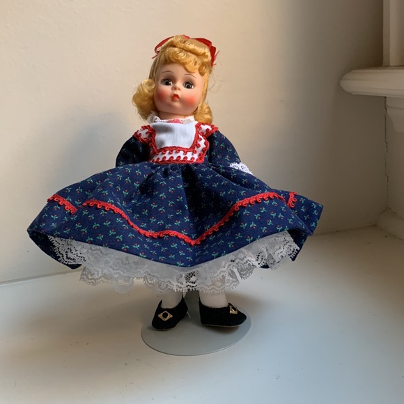 Madame Alexander Dolly - Picture 6 of 8